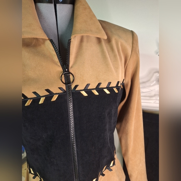 Worthington Ultra Suede Blazer & Skirt. Size 4p - Picture 3 of 7